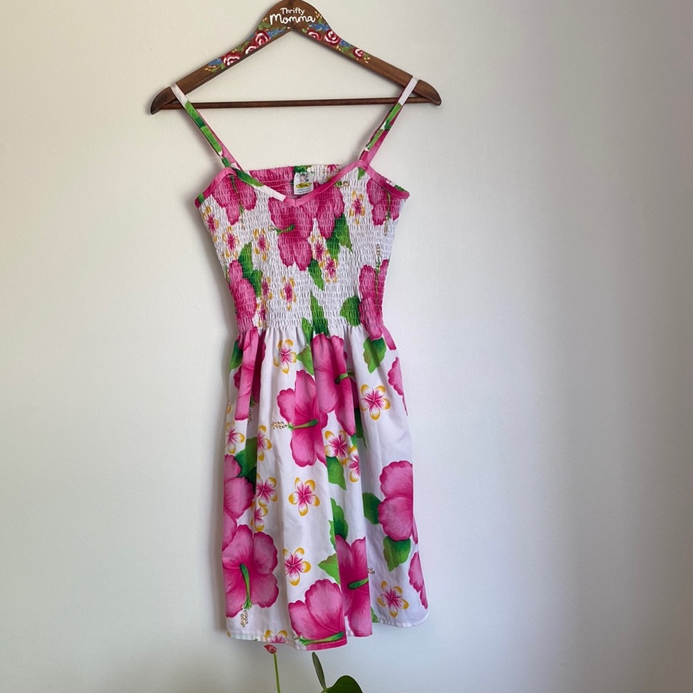 Rima floral midi sundress one size fits all. Vacation wear.